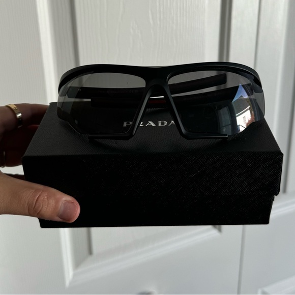 Prada Linea Rossa Active sunglasses black - Picture 2 of 12